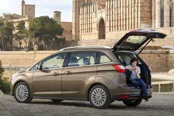 Ford Grand C-MAX (2015 – 2019) – fotka 5