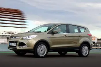 Ford Kuga (2013 – 2016) – fotka 16