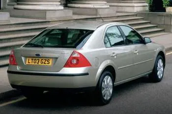 Ford Mondeo hatchback (2003 – 2005) – fotka 2