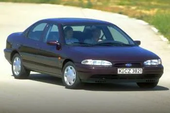 Ford Mondeo sedan (1993 – 1996) – fotka 4