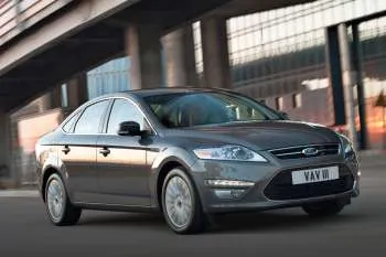 Ford Mondeo sedan (2010 – 2014) – fotka 2