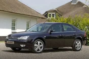 Ford Mondeo hatchback (2005 – 2007) – fotka 12