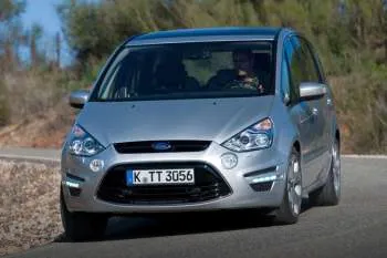 Ford S-MAX (2010 – 2015) – fotka 10