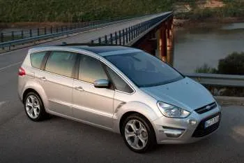 Ford S-MAX (2010 – 2015) – fotka 22