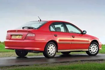 Honda Accord hatchback (2001 – 2003) – fotka 2