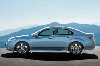 Honda Accord (2011 – 2015) – fotka 12