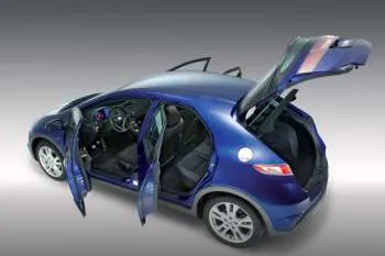 Honda Civic hatchback (2008 – 2012) – fotka 3