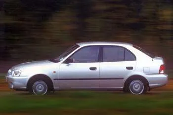 Hyundai Accent päťdverový hatchback (1999 – 2003) – fotka 6