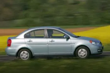 Hyundai Accent sedan (2006 – 2009) – fotka 6