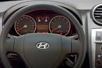 Hyundai Coupe (2004 – 2006) – fotka 3