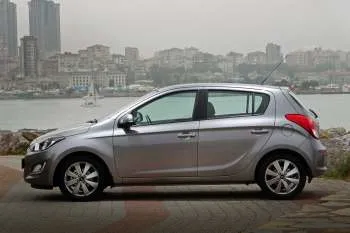 Hyundai i20 1.4 i-Vision päťdverový hatchback – fotka 4
