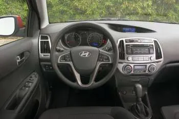 Hyundai i20 1.4 i-Vision päťdverový hatchback – fotka 8