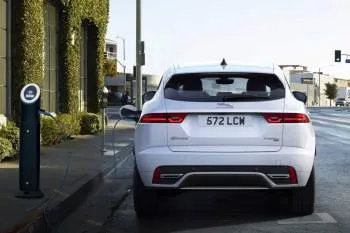 Jaguar E-Pace P250 AWD SE – fotka 4