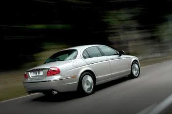 Jaguar S-Type (2004 – 2007) – fotka 11
