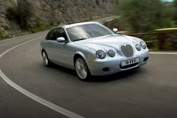 Jaguar S-Type (2004 – 2007) – fotka 12
