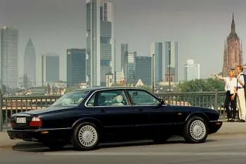 Jaguar XJ (1997 – 2003) – fotka 2