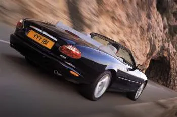 Jaguar XK Convertible (2002 – 2006) – fotka 8