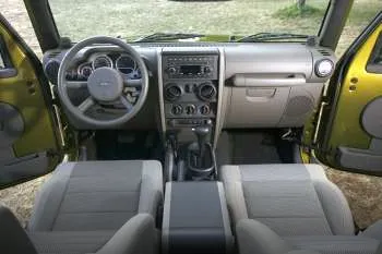 Jeep Wrangler (2007 – 2017) – fotka 16