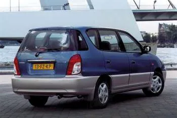 Kia Carens (2000 – 2002) – fotka 2