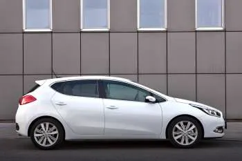 Kia Ceed (2012 – 2015) – fotka 24
