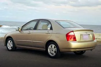 Kia Cerato sedan (2004 – 2007) – fotka 3