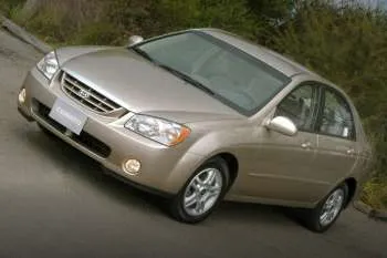 Kia Cerato sedan (2004 – 2007) – fotka 4