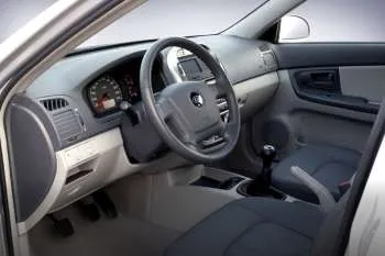 Kia Cerato sedan (2004 – 2007) – fotka 6