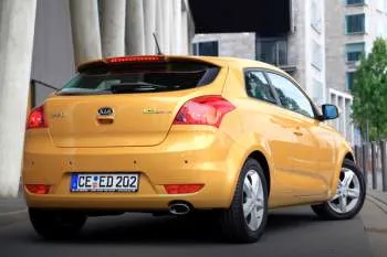 Kia Pro_Ceed (2011 – 2012) – fotka 12
