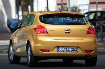 Kia Pro_Ceed (2011 – 2012) – fotka 14