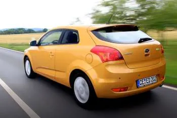 Kia Pro_Ceed (2011 – 2012) – fotka 24