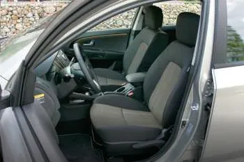 Kia Pro_Ceed (2010 – 2011) – fotka 10
