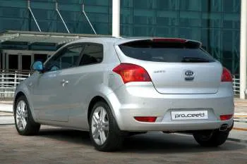 Kia Pro_Ceed (2010 – 2011) – fotka 12