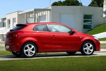 Kia Pro_Ceed (2010 – 2011) – fotka 16