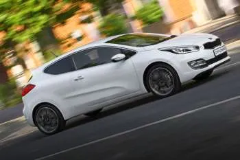 Kia Pro_Ceed (2013 – 2015) – fotka 11