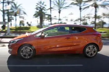 Kia Pro_Ceed (2013 – 2015) – fotka 21