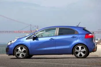 Kia Rio päťdverový hatchback (2011 – 2015) – fotka 7