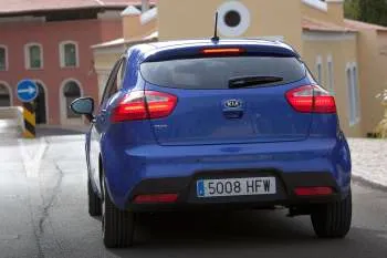 Kia Rio päťdverový hatchback (2011 – 2015) – fotka 9