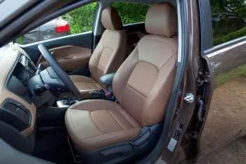 Kia Rio päťdverový hatchback (2011 – 2015) – fotka 24