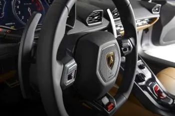 Lamborghini HuracĂ?Âˇn (od 2014) – fotka 9