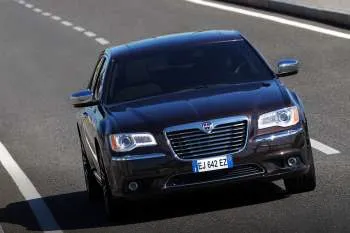 Lancia Thema (2011 – 2014) – fotka 11