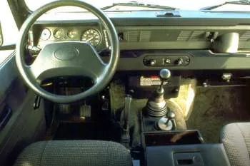 Land Rover Defender 90 (2002 – 2007) – fotka 6