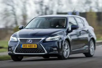 Lexus CT (od 2018) – fotka 16