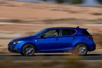Lexus CT (od 2018) – fotka 17