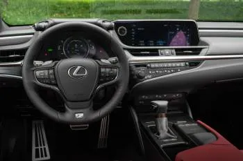 Lexus ES (od 2018) – fotka 4