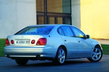 Lexus GS (2000 – 2005) – fotka 2