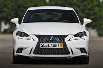 Lexus IS (2013 – 2017) – fotka 2