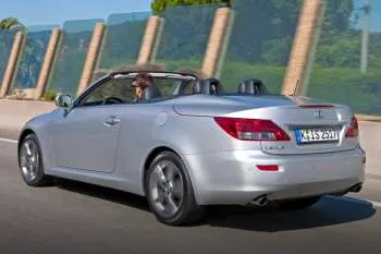 Lexus IS C (2009 – 2013) – fotka 7