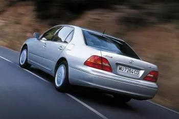 Lexus LS (2000 – 2003) – fotka 2
