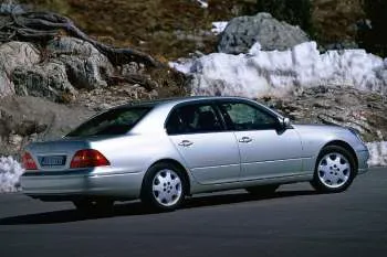 Lexus LS (2000 – 2003) – fotka 5