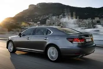 Lexus LS (2013 – 2018) – fotka 21